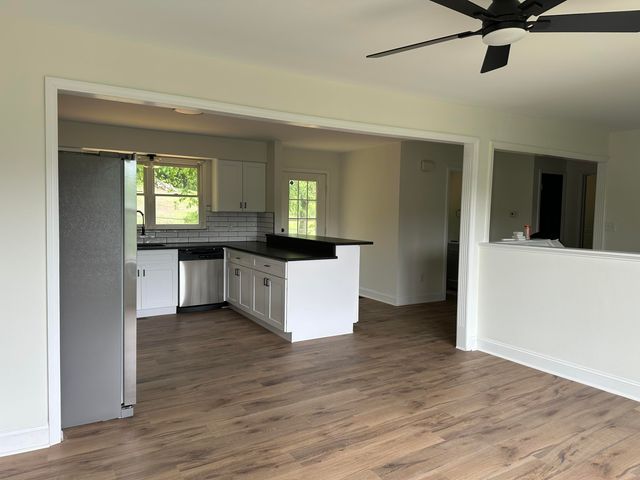 626 E Barker Lane, Berea, KY 40403
