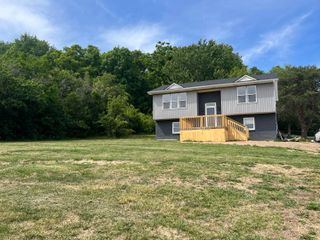 626 E Barker Lane, Berea, KY 40403