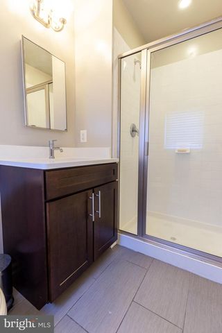 427 WOODCREST DR SE, Washington, DC 20032