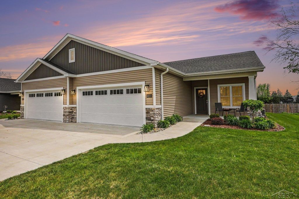 4111 Woodburn Court, Saginaw Twp, MI 48603