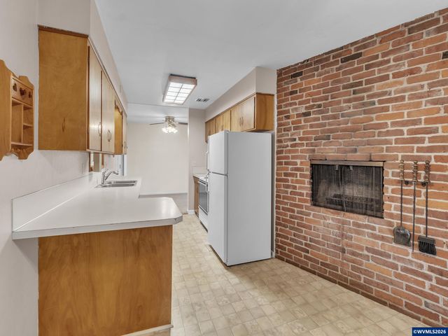 4273 Penny Dr S, Salem, OR 97302