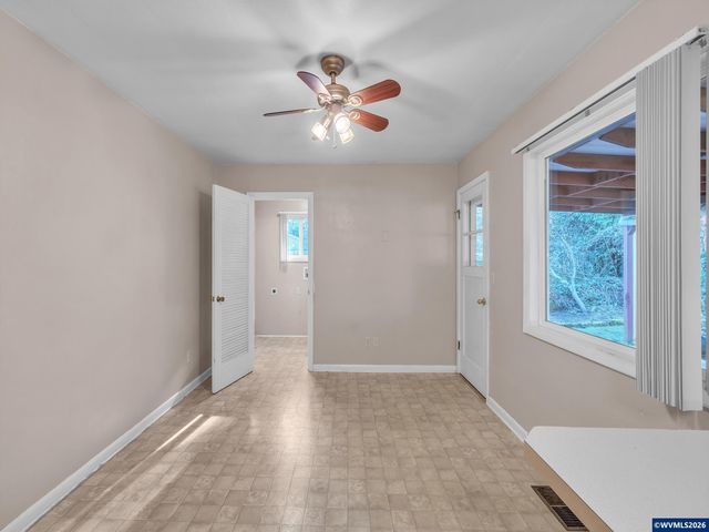 4273 Penny Dr S, Salem, OR 97302