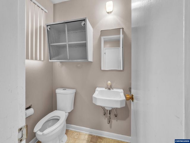 4273 Penny Dr S, Salem, OR 97302