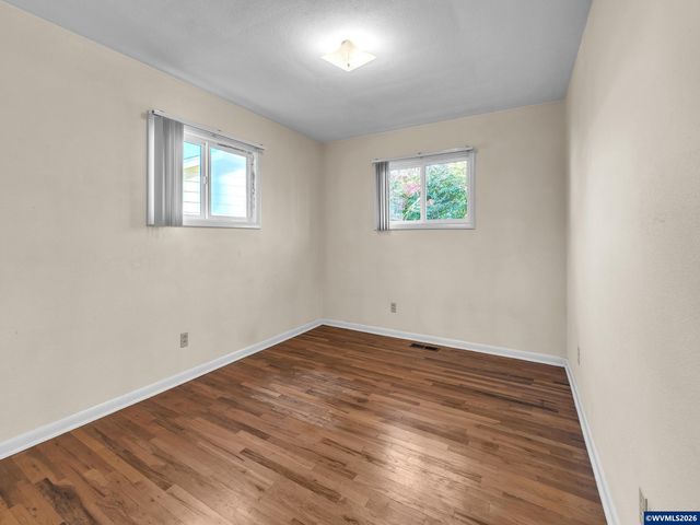 4273 Penny Dr S, Salem, OR 97302