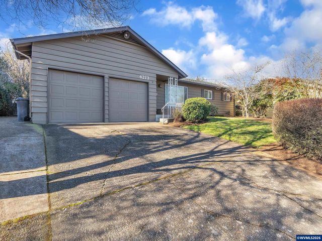 4273 Penny Dr S, Salem, OR 97302