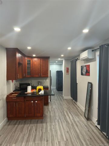 5423 153st, Flushing, NY 11355