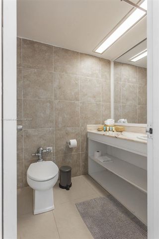 5445 Collins Ave 1633, Miami Beach, FL 33140