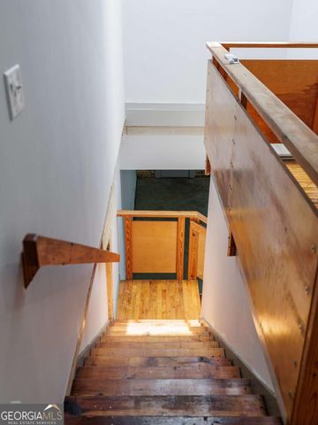 585 White Circle 5, Athens, GA 30605