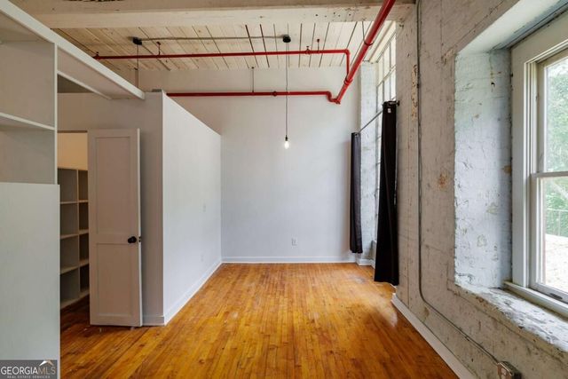 585 White Circle 5, Athens, GA 30605