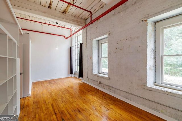 585 White Circle 5, Athens, GA 30605