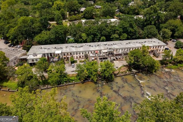 585 White Circle 5, Athens, GA 30605