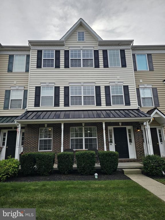 40 N SCHOOL LN #, SOUDERTON, PA 18964 — exterior