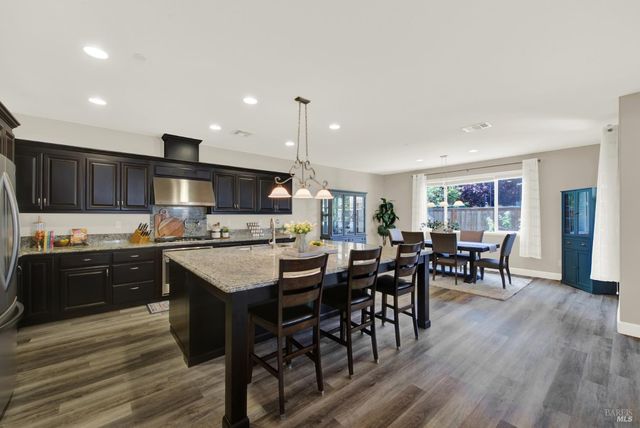 101 Scarlet St, Vacaville, CA 95687