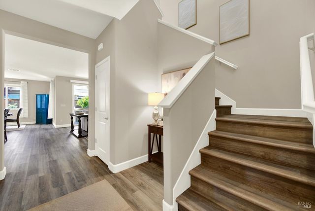 101 Scarlet St, Vacaville, CA 95687