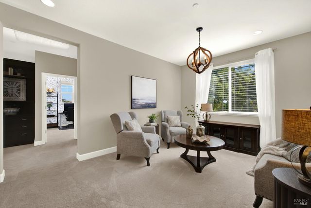 101 Scarlet St, Vacaville, CA 95687