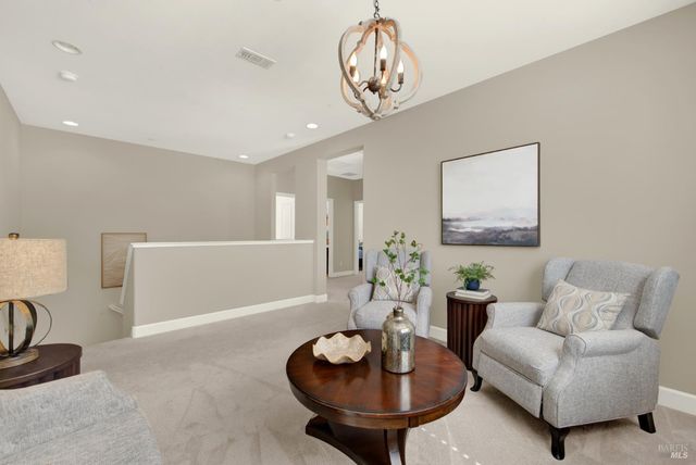 101 Scarlet St, Vacaville, CA 95687