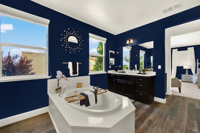 101 Scarlet St, Vacaville, CA 95687