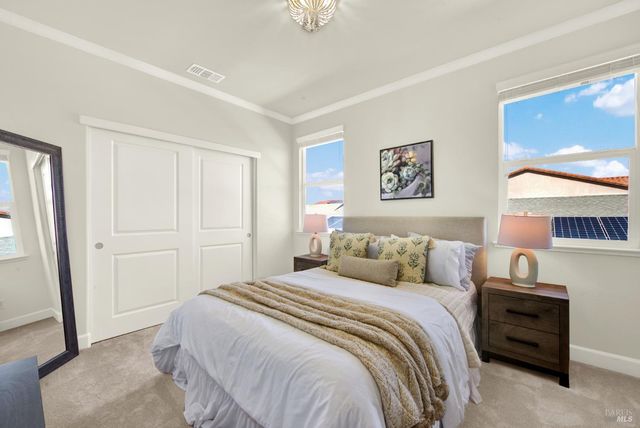 101 Scarlet St, Vacaville, CA 95687