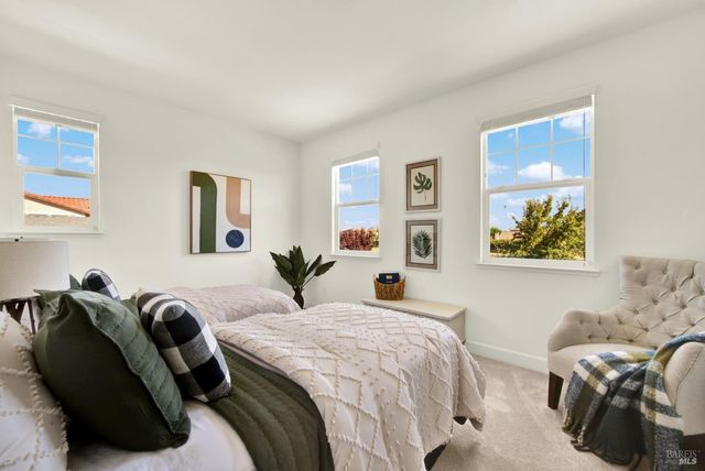 101 Scarlet St, Vacaville, CA 95687