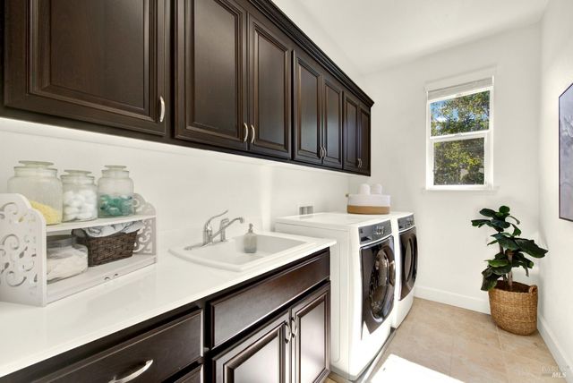 101 Scarlet St, Vacaville, CA 95687