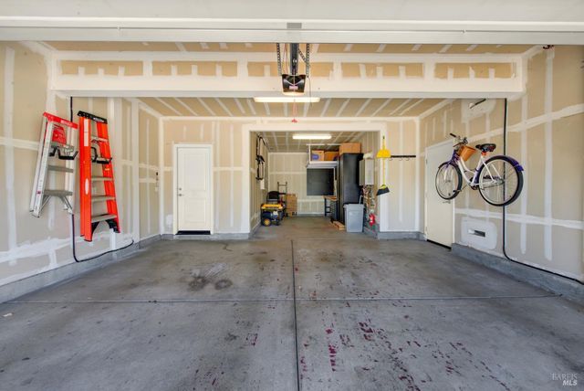 101 Scarlet St, Vacaville, CA 95687