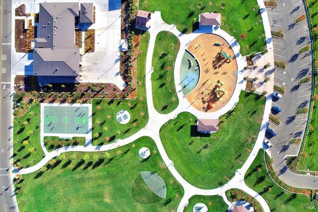 101 Scarlet St, Vacaville, CA 95687