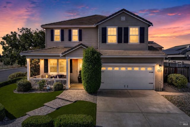101 Scarlet St, Vacaville, CA 95687