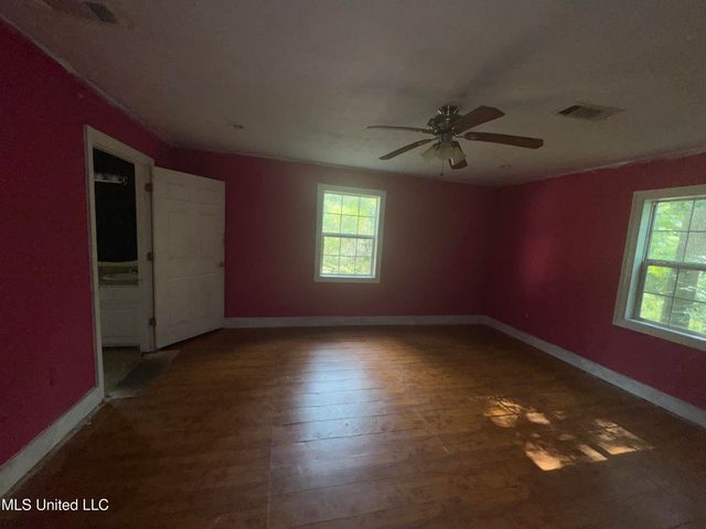 2942 Barwood Drive, Jackson, MS 39212