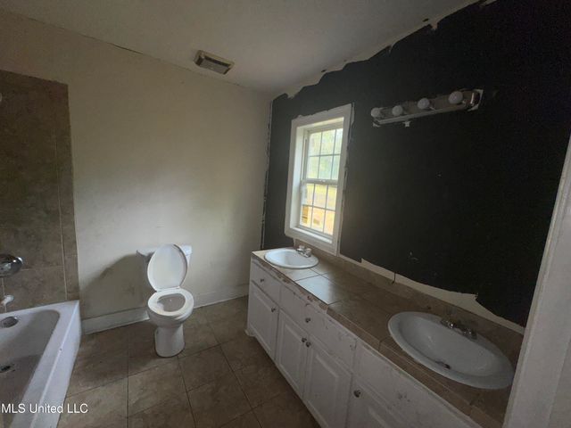 2942 Barwood Drive, Jackson, MS 39212