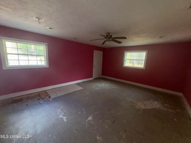 2942 Barwood Drive, Jackson, MS 39212