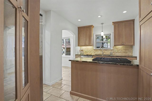 2635 E 13th Place, Tulsa, OK 74104