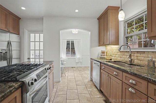 2635 E 13th Place, Tulsa, OK 74104
