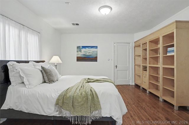 2635 E 13th Place, Tulsa, OK 74104