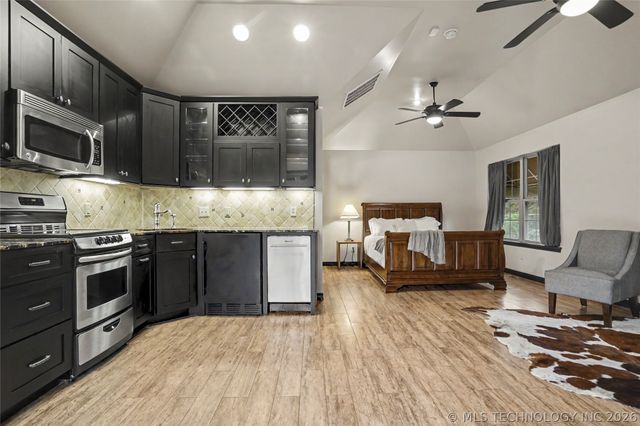 2635 E 13th Place, Tulsa, OK 74104