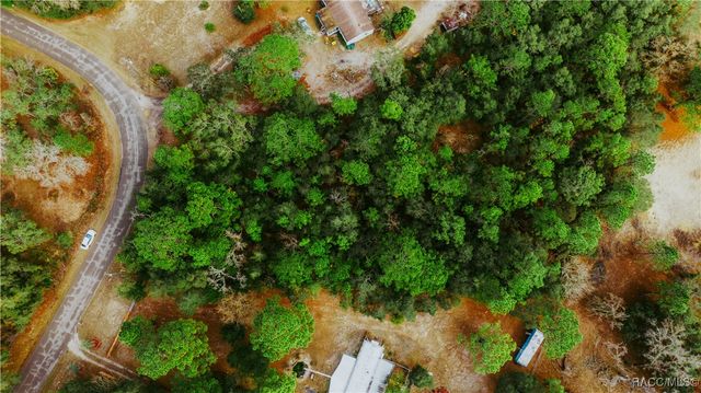 6004 W Monticello Street, Homosassa, FL 34448