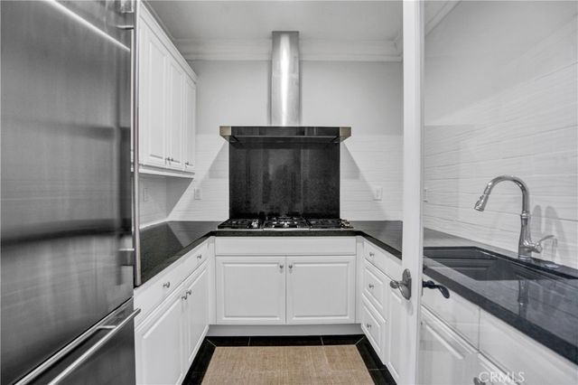 54 Clifford, Irvine, CA 92618