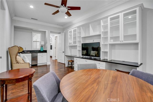 54 Clifford, Irvine, CA 92618