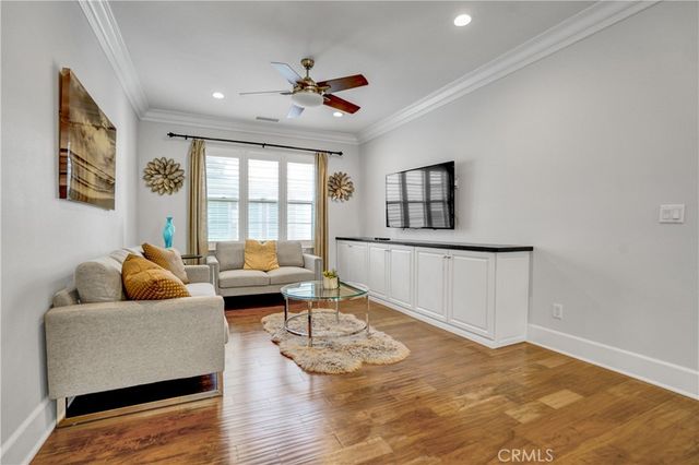 54 Clifford, Irvine, CA 92618