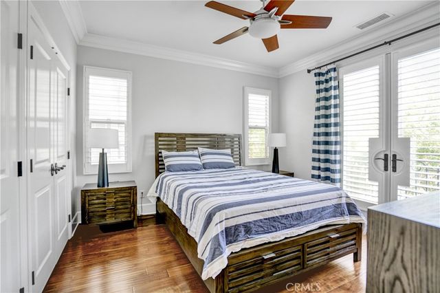 54 Clifford, Irvine, CA 92618