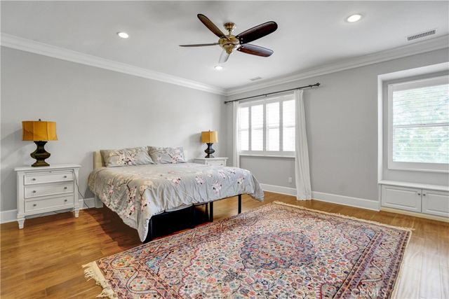 54 Clifford, Irvine, CA 92618