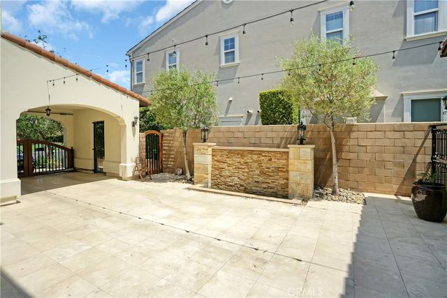 54 Clifford, Irvine, CA 92618