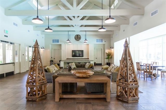 54 Clifford, Irvine, CA 92618