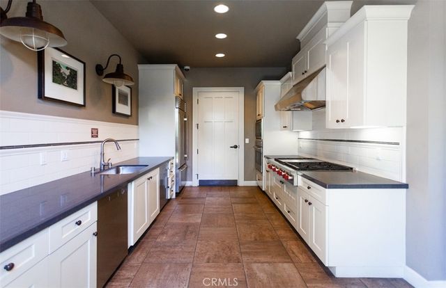 54 Clifford, Irvine, CA 92618