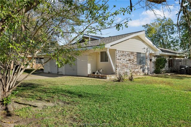 1717 Lawyer Street A, College Station, TX 77840