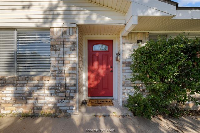 1717 Lawyer Street A, College Station, TX 77840