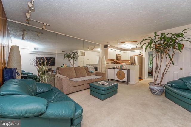 8-F QUEEN VICTORIA WAY, Chester, MD 21619