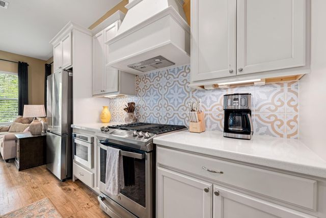 74 Dobbs View Lane, Spring, TX 77389