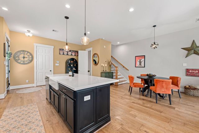 74 Dobbs View Lane, Spring, TX 77389