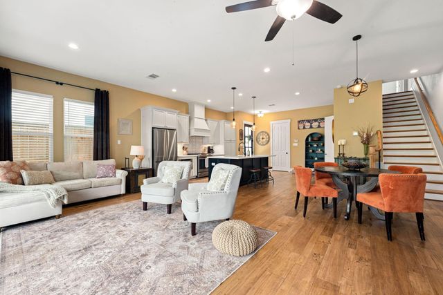 74 Dobbs View Lane, Spring, TX 77389