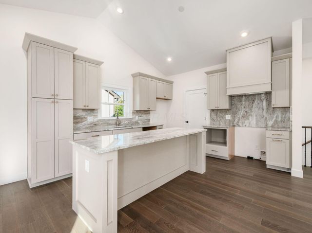 2015 W 5th Avenue, 107, Columbus, OH 43212